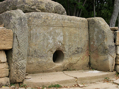 dolmen